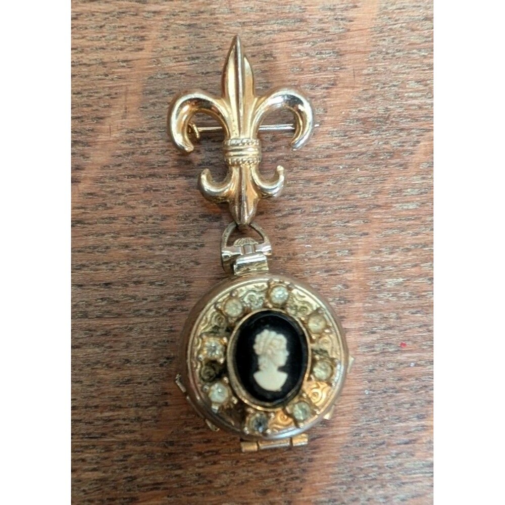Vintage CORO Cameo 4-Way Photo Locket Brooch Fleur de Lis Gold Tone Steampunk